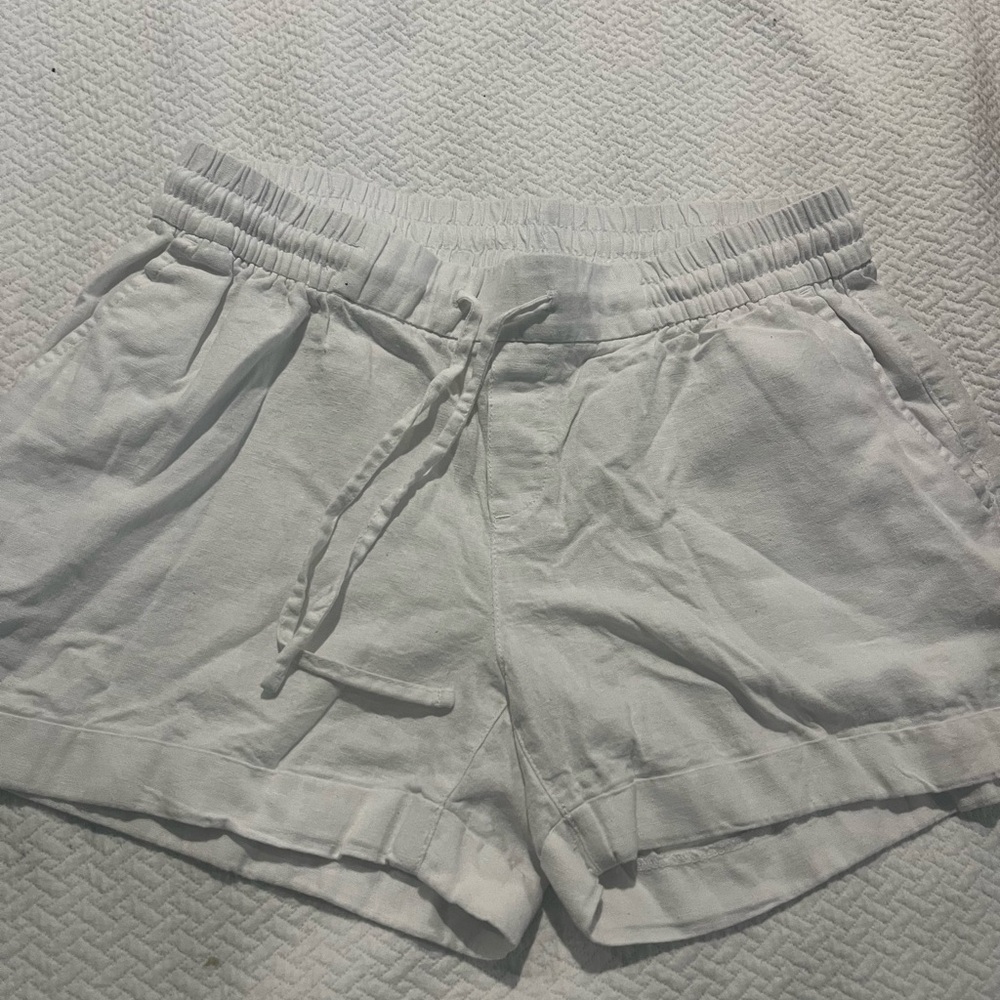 Old navy woman shorts